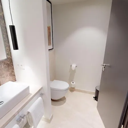 Apartmán White Pearl 1.02 *